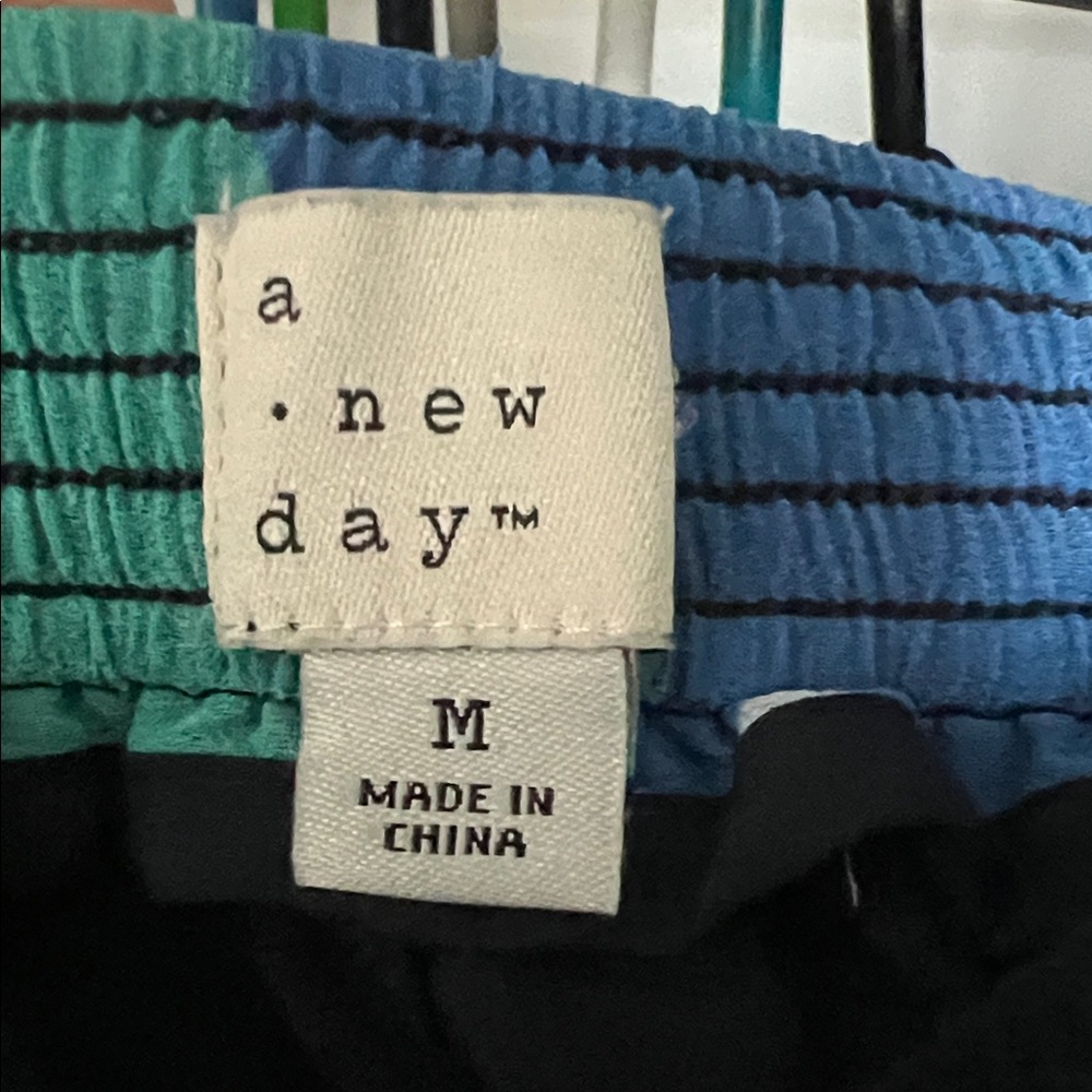 A New Day Floral Skirt in Teal and Black - Picture 2 of 2